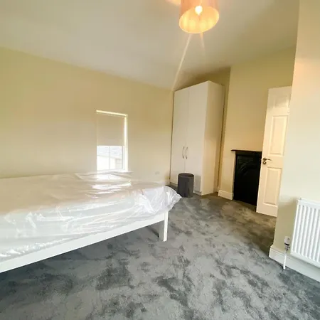 アパート Housing For Workers - Sleeps 6